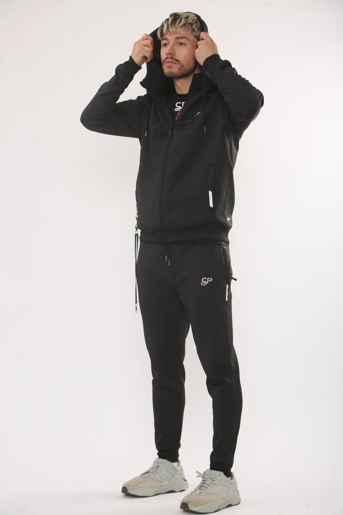BLACK TRAINING TRACKSUIT