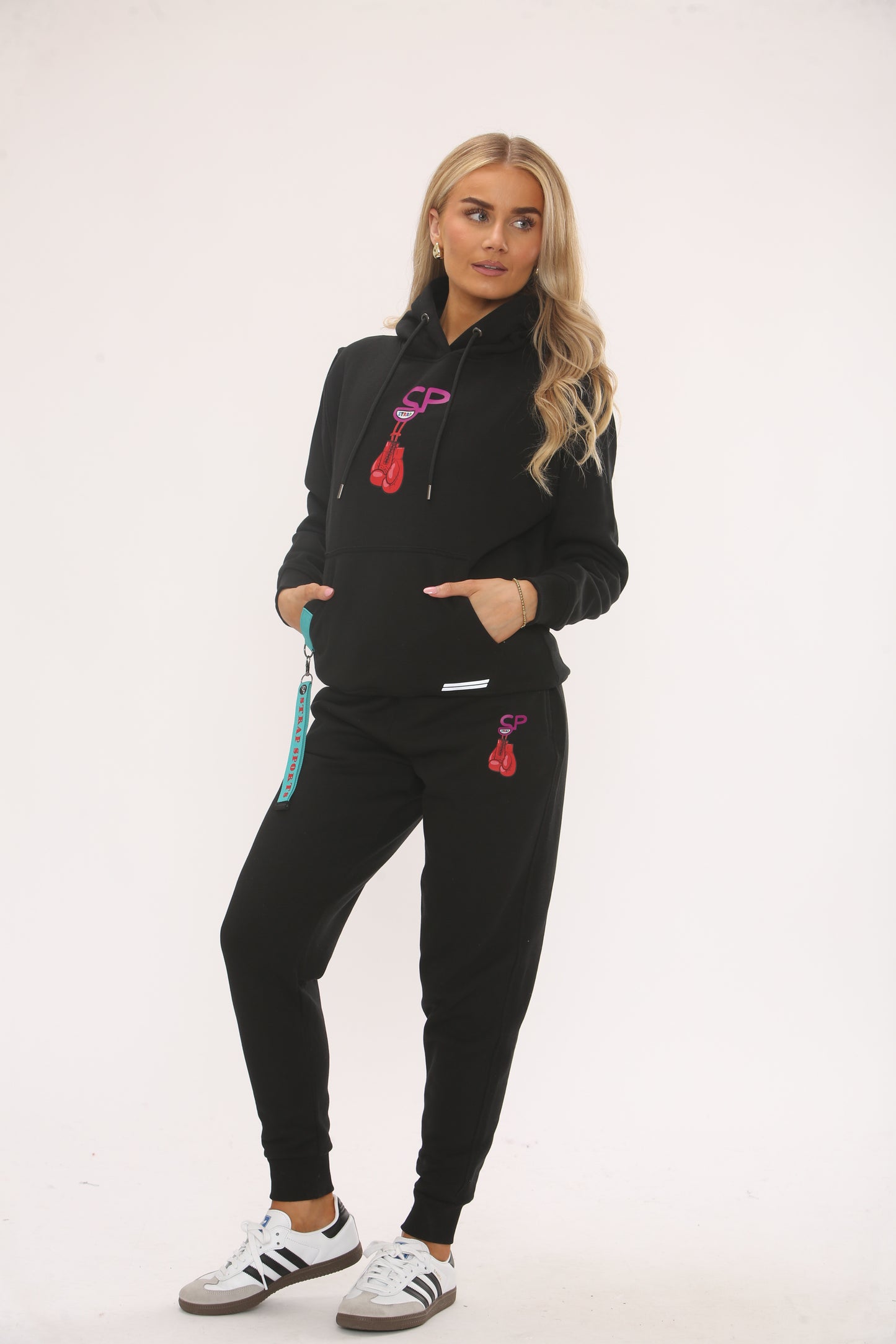 Your new favorite hoodie. Engineered for life off the track, it’s easy and versatile – made for casual comfort.