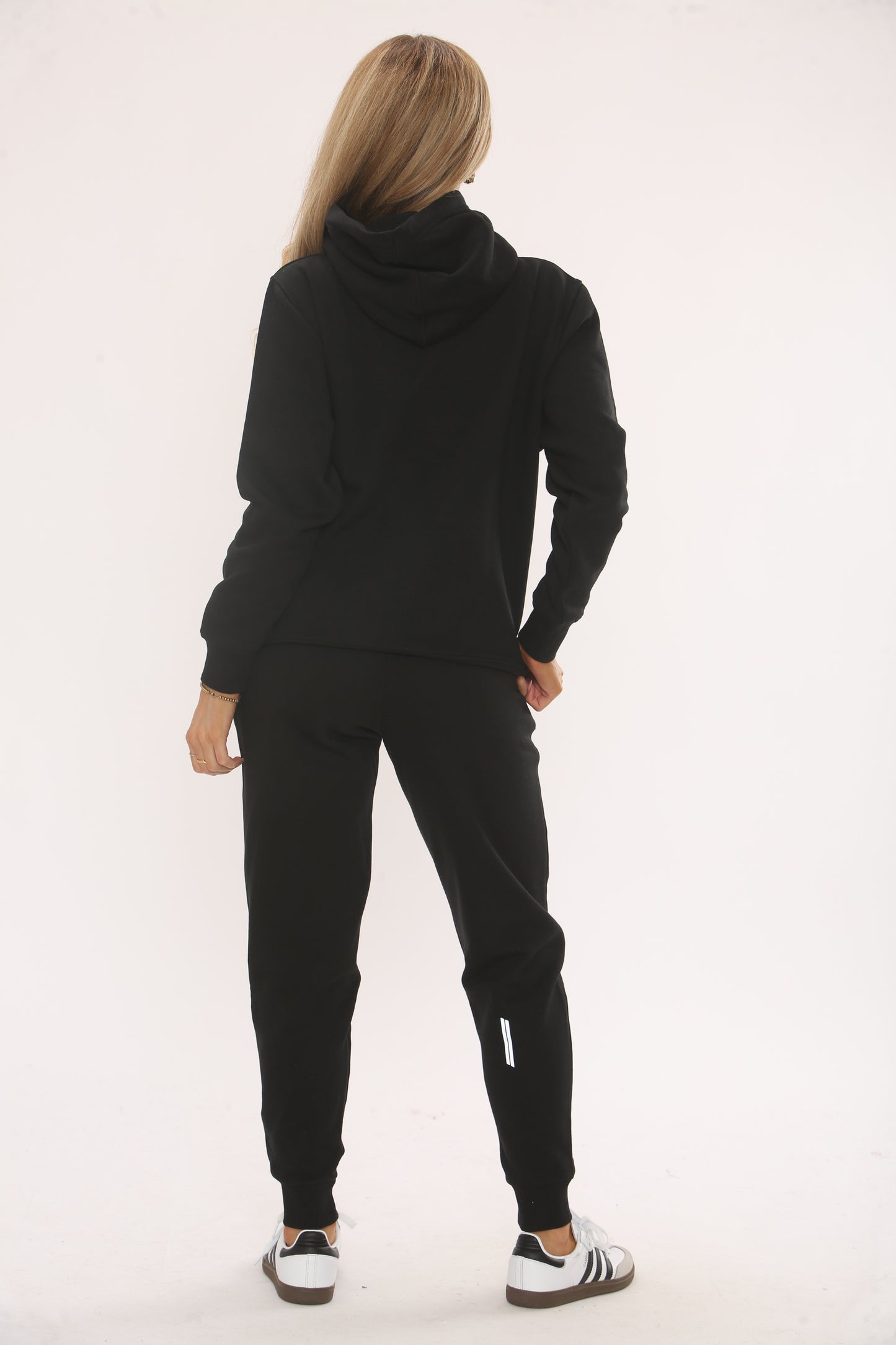 Your new favorite hoodie. Engineered for life off the track, it’s easy and versatile – made for casual comfort.