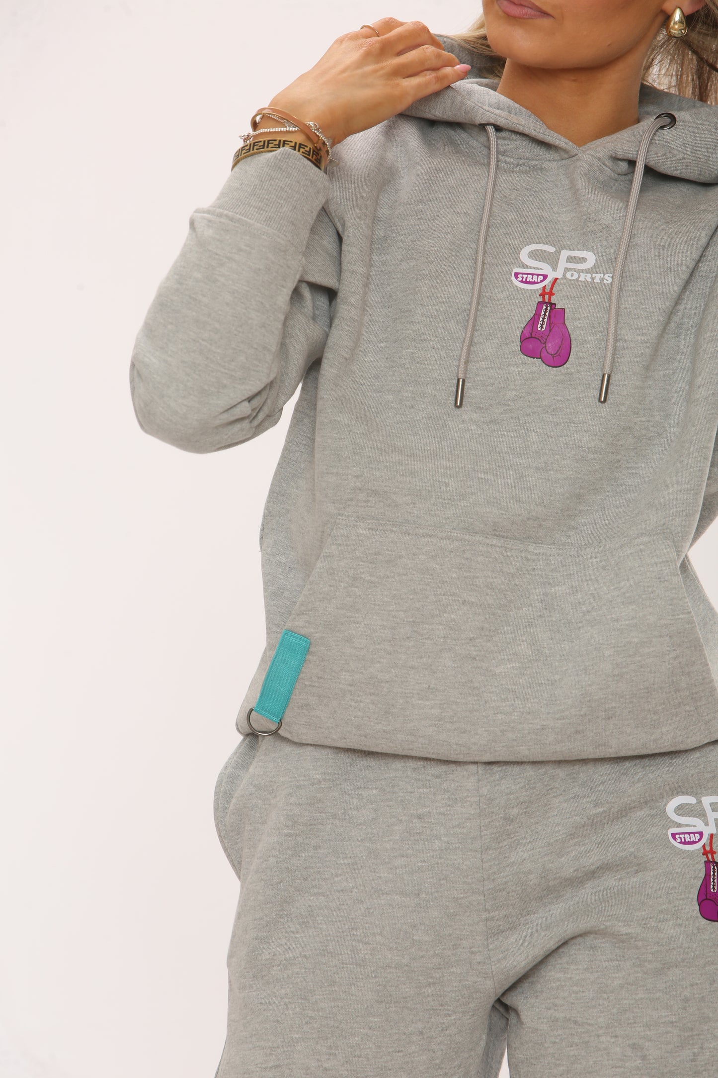 Your new favorite hoodie. Engineered for life off the track, it’s easy and versatile – made for casual comfort.