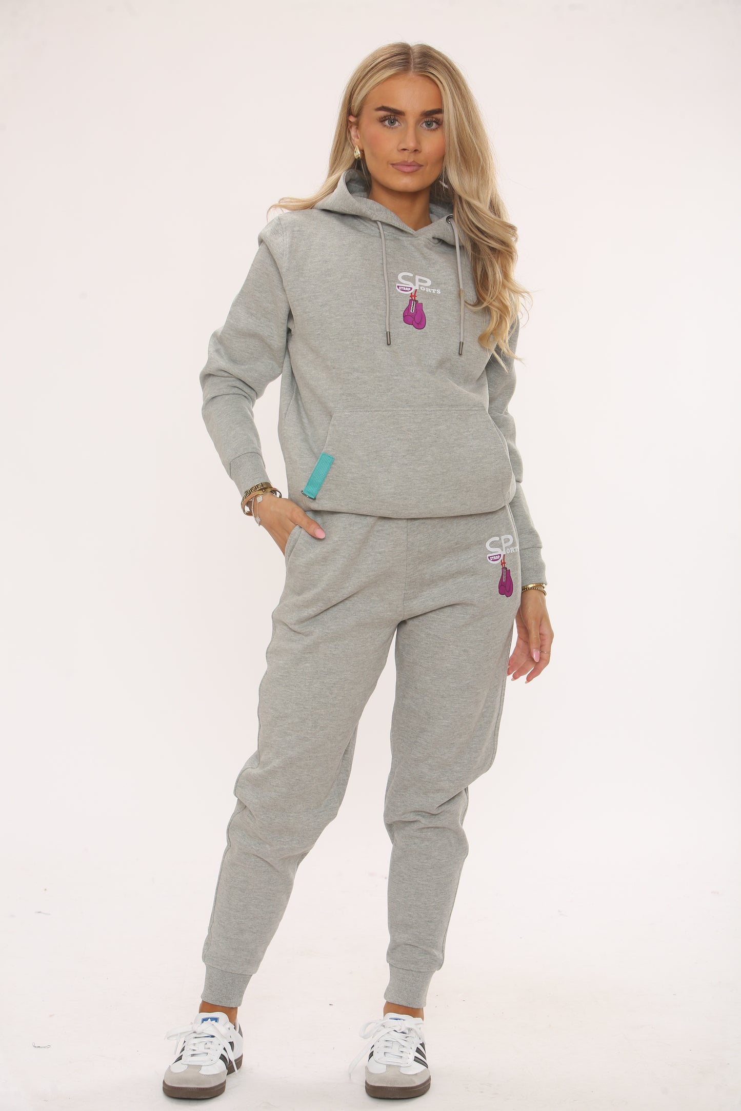 Your new favorite hoodie. Engineered for life off the track, it’s easy and versatile – made for casual comfort.