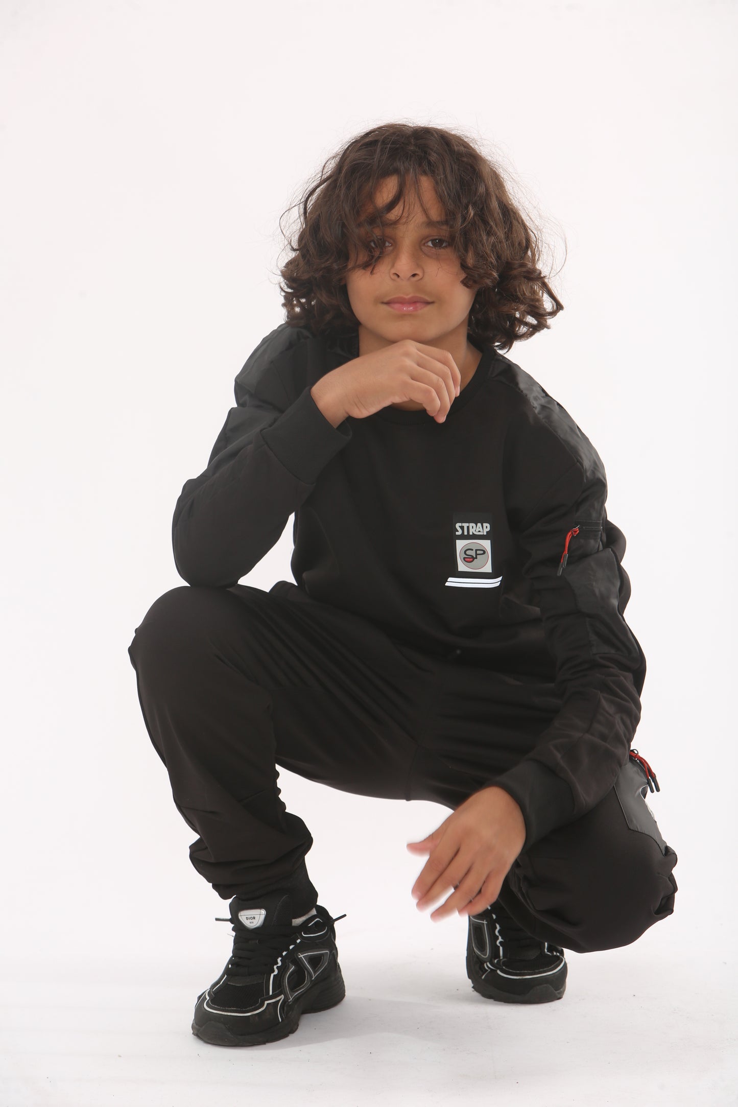 KIDS AND ADULT SIZE TRACKSUIT TRACKSUIT 14YRS AND ABOVE
