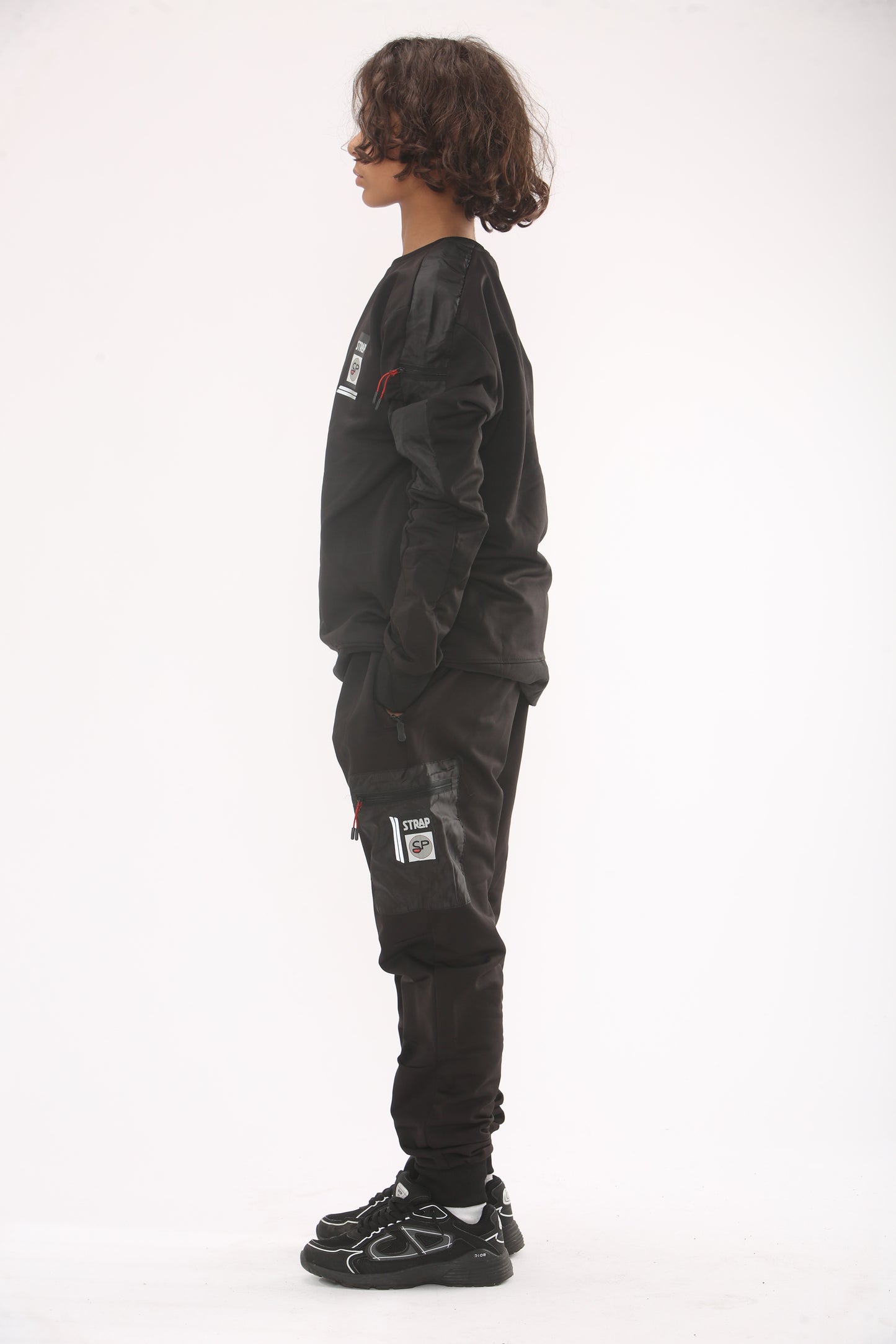 KIDS AND ADULT SIZE TRACKSUIT TRACKSUIT 14YRS AND ABOVE