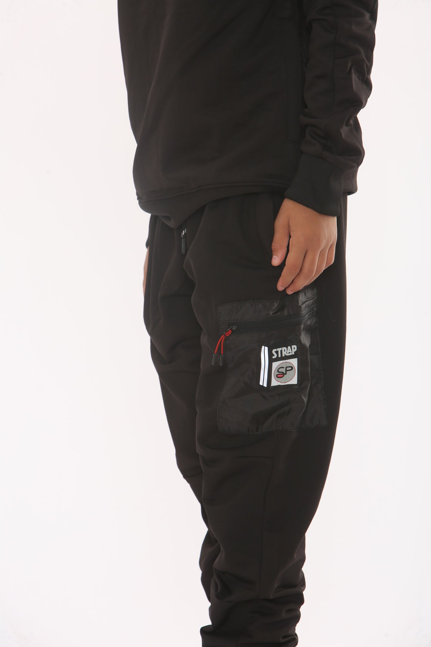 KIDS AND ADULT SIZE TRACKSUIT TRACKSUIT 14YRS AND ABOVE