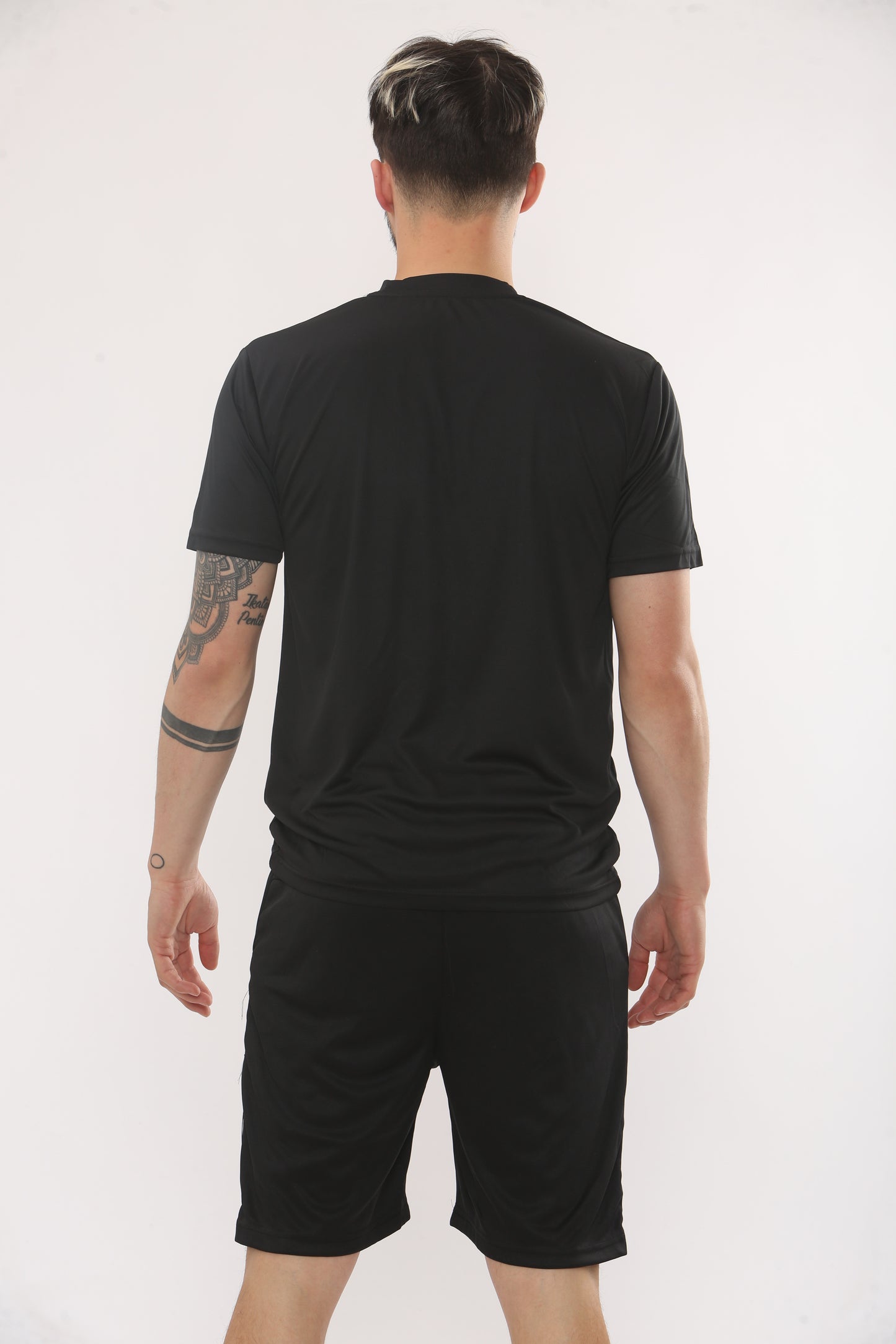 TSHIRT AND SHORT SET ZIPUP