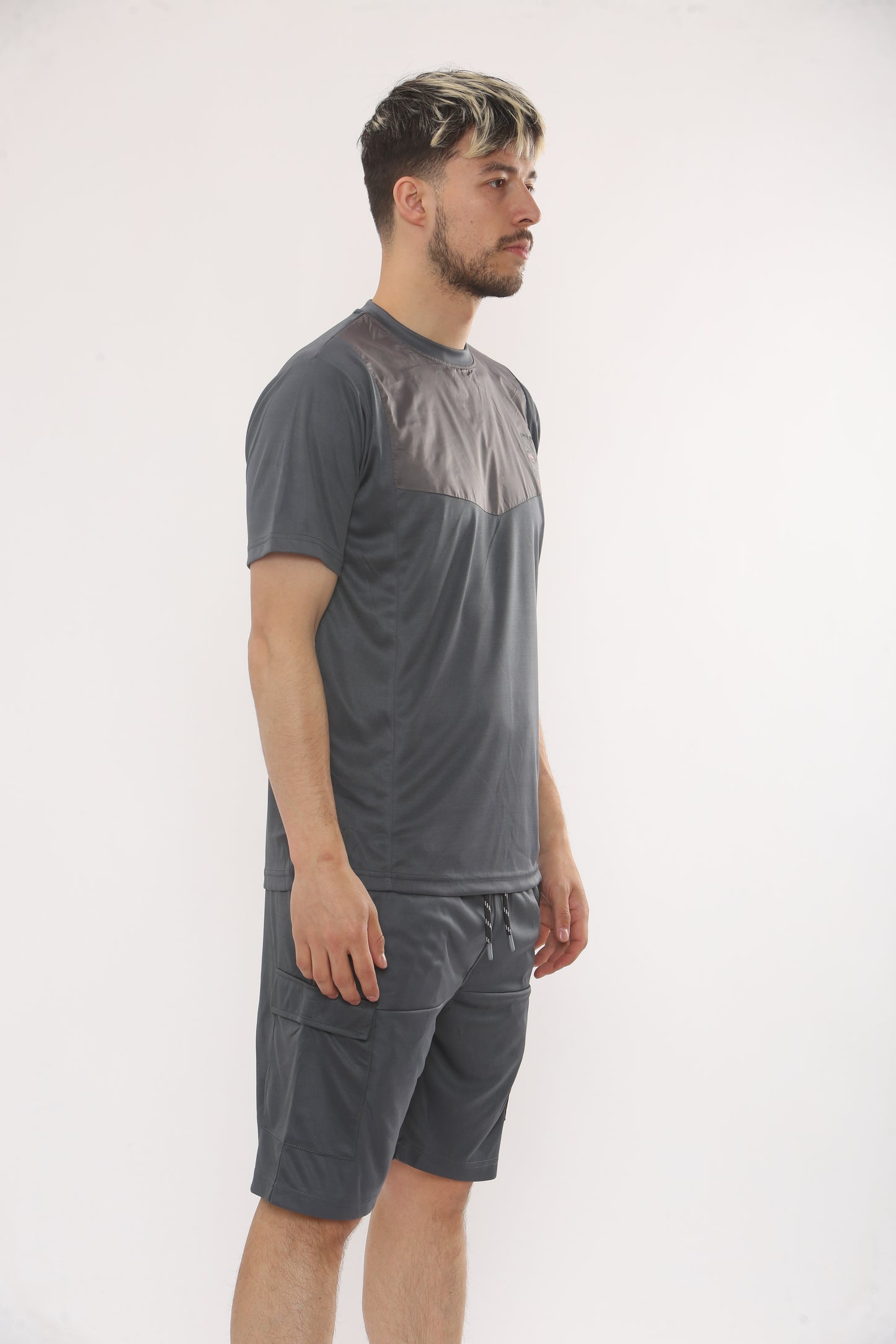 GREY T SHIRT AND SHORT SET