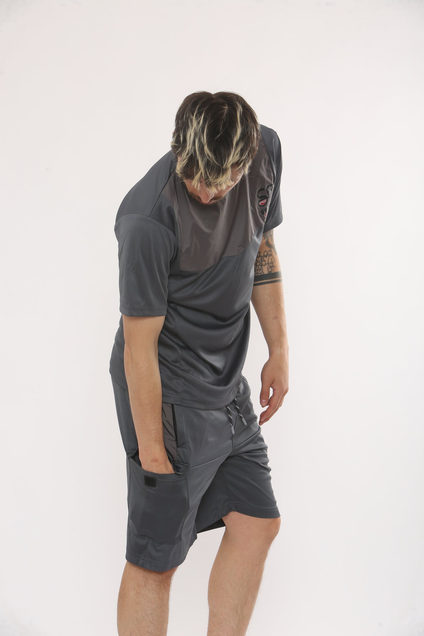 GREY T SHIRT AND SHORT SET
