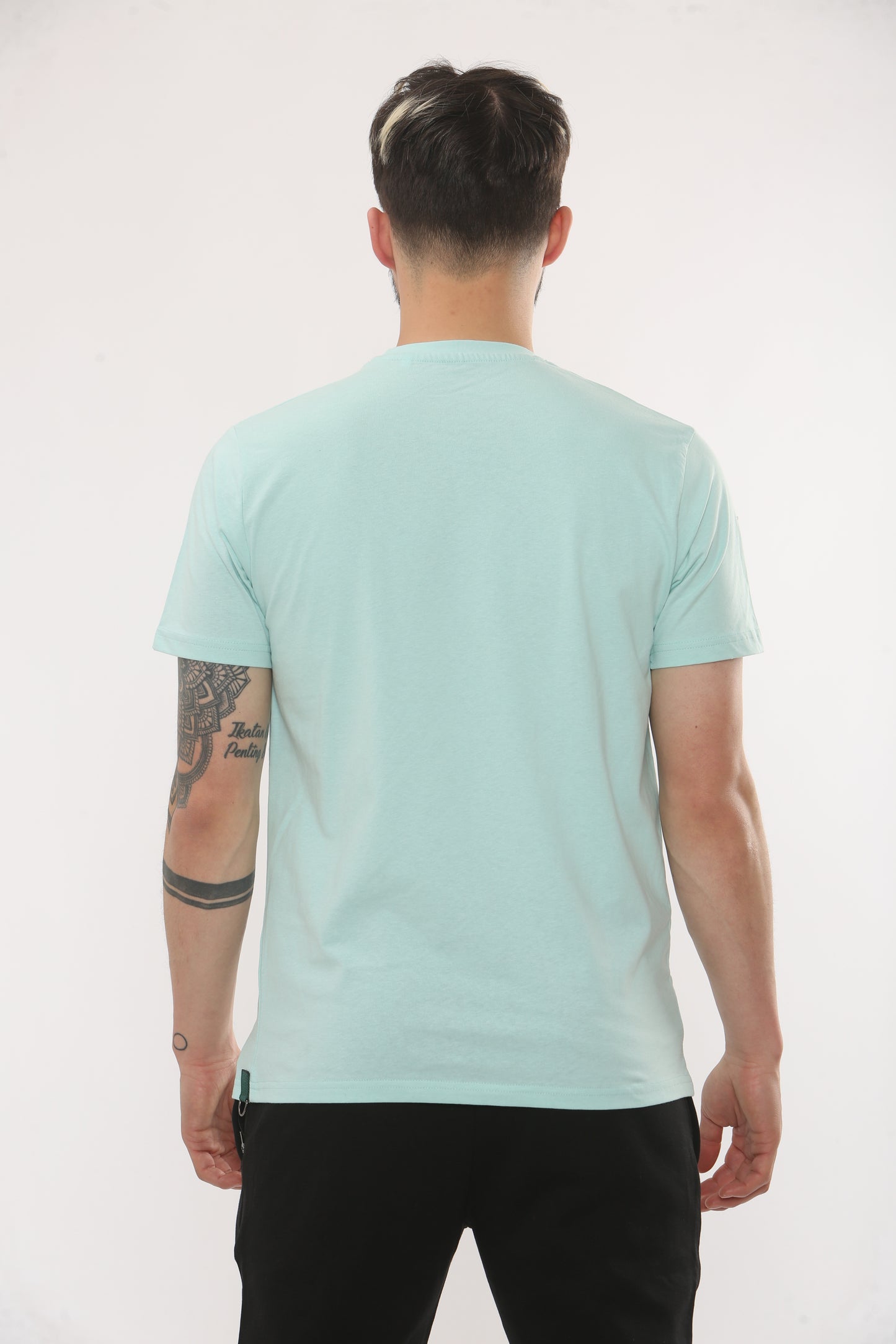 MINT GREEN TEE WITH CENTER LOGO