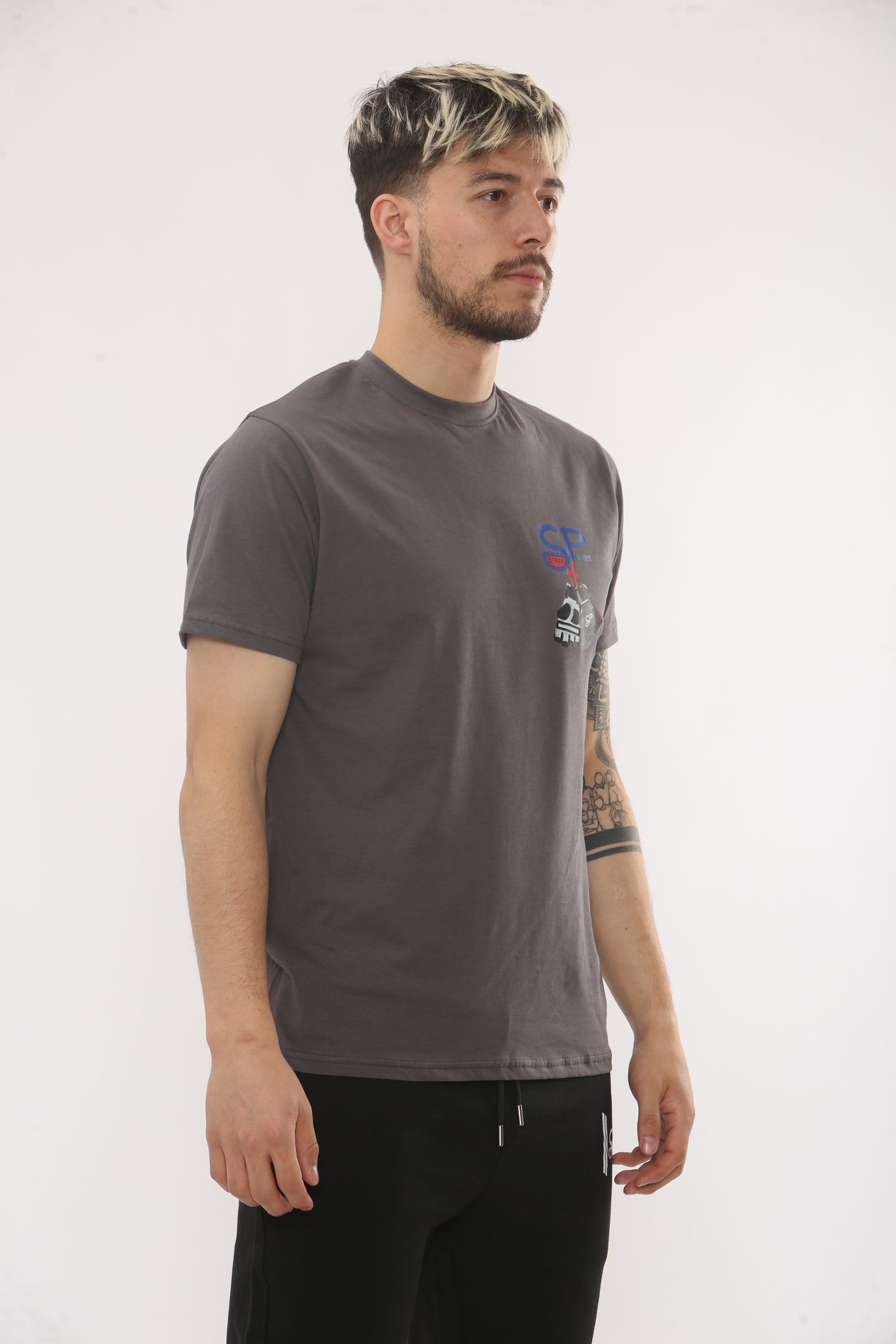 GREY crew neck Tshirt with chest logo